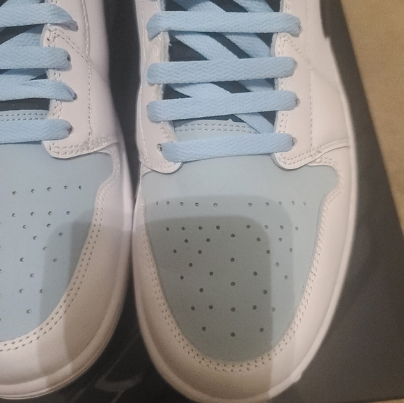 Air Jordan 1 Mid - Picture 6 of 12